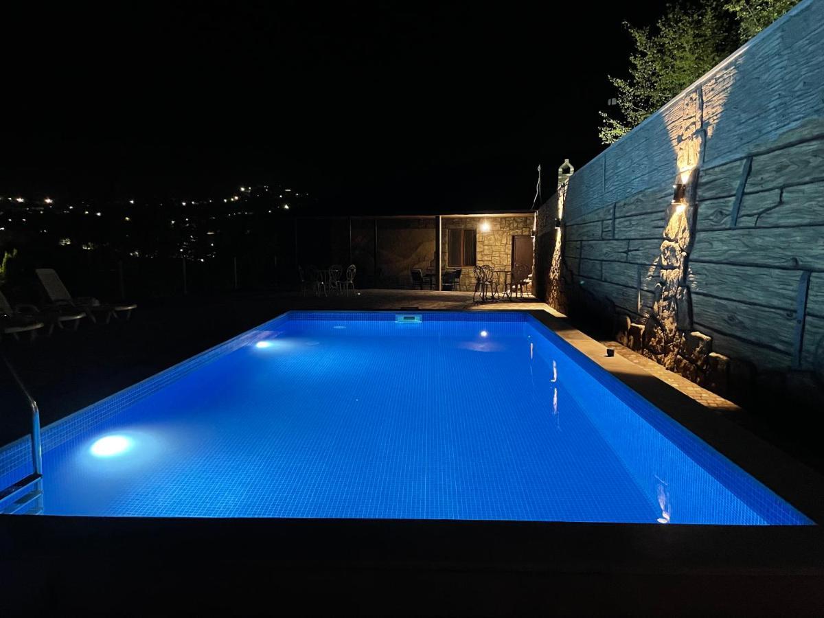 Kamar Hotel Ijevan Exterior photo